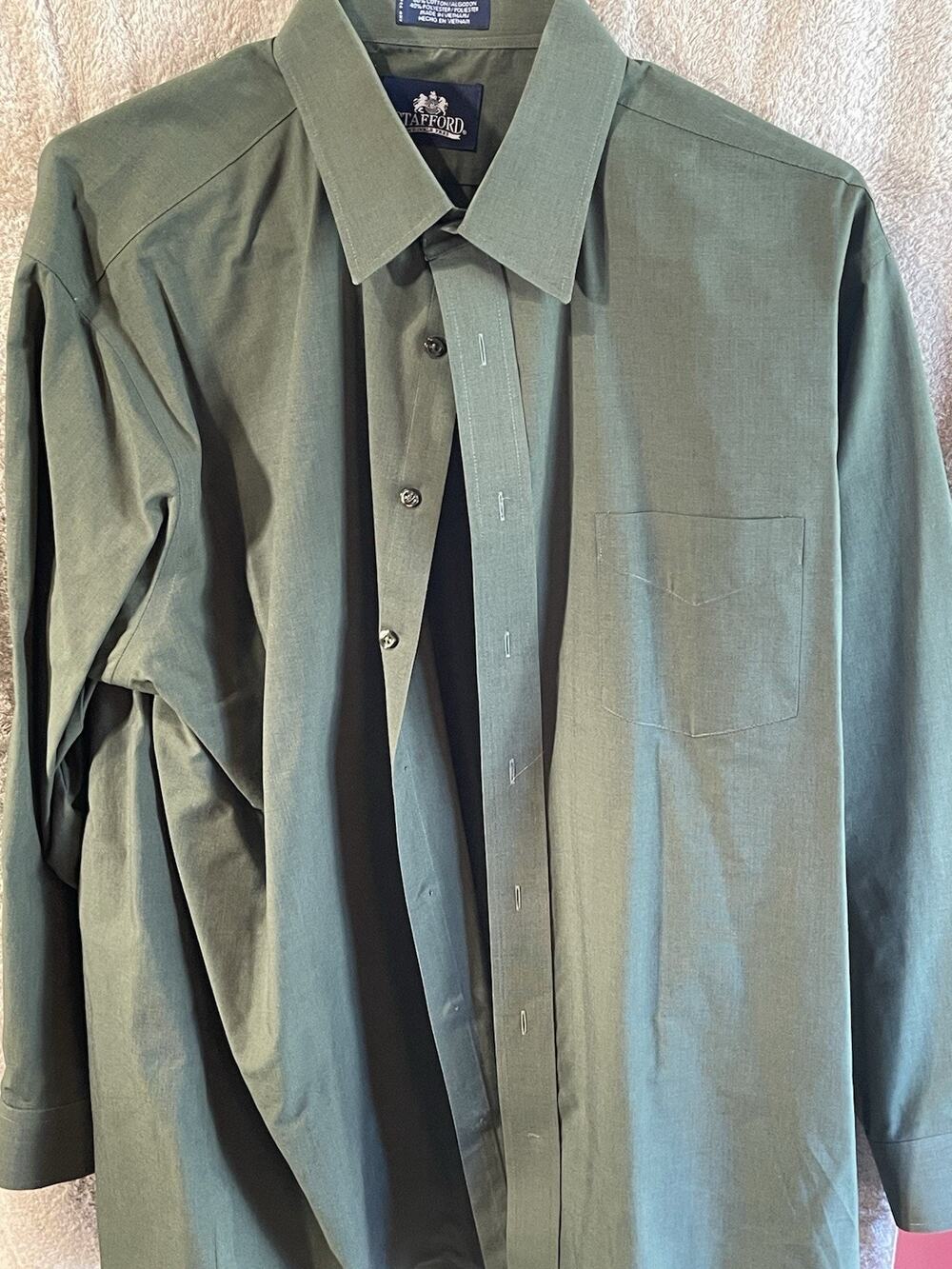 Stafford Men's Green Long Sleeve Dress Shirt